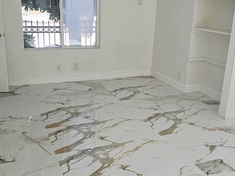 2230 E Ocean Blvd #8 — Photo 2