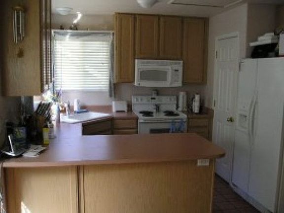 3rd image of 4816 Bonniebrook Dr