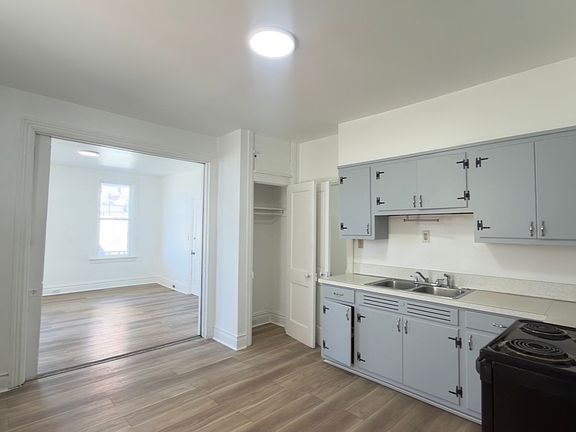 2nd image of 218 Elm St #1