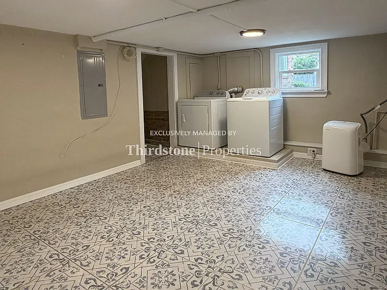 1847 Naldo Ave — Photo 24