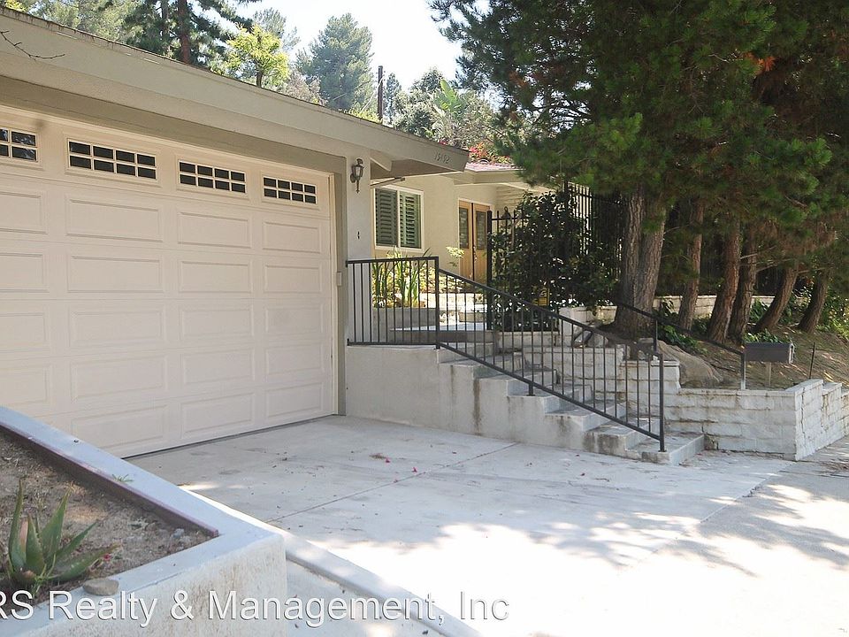 1st image of 15492 Hamner Dr