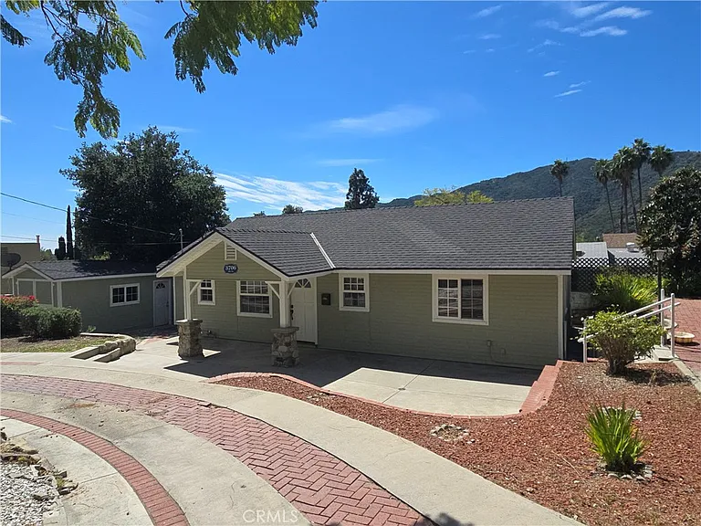 3706 4th Ave — Photo 2