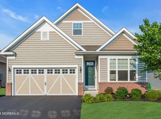 17 Banquet Ct, Howell, NJ 07731
