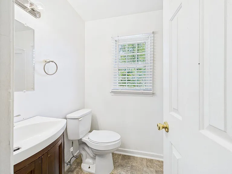 10649 Genlou Rd — Photo 4