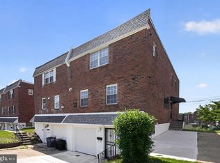 8906 Sylvia Ln, Philadelphia, PA 19115