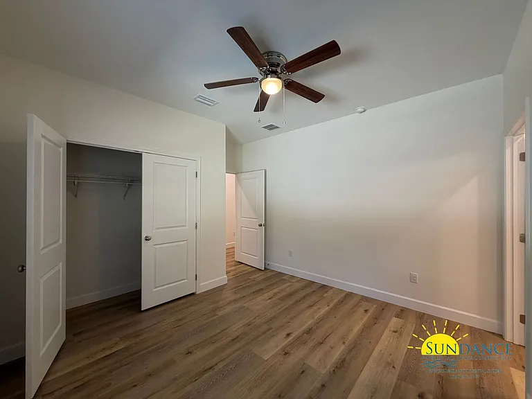 688 Reeves Dr #B — Photo 11