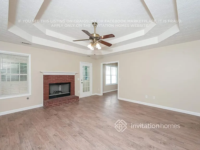 2990 Lenora Springs Dr — Photo 4