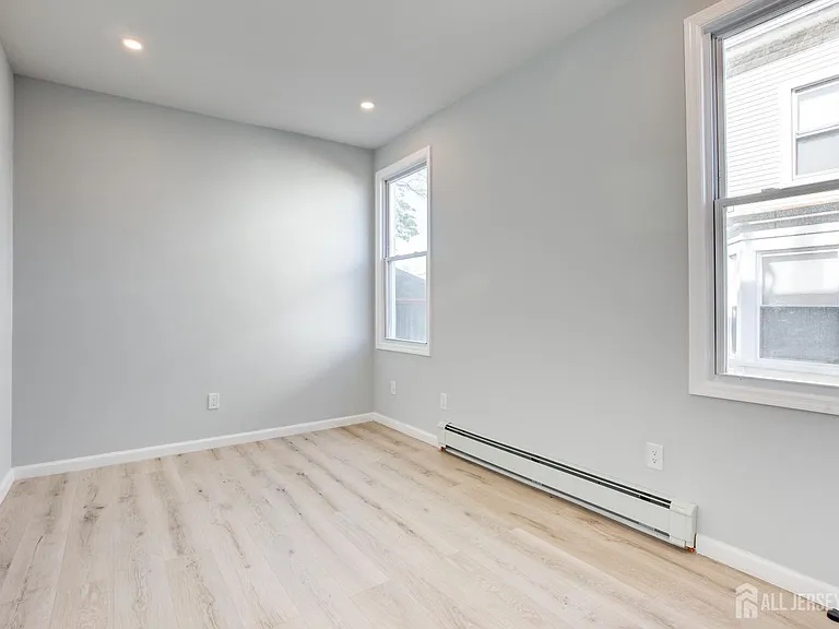 34-36 Millington Ave #1 — Photo 8