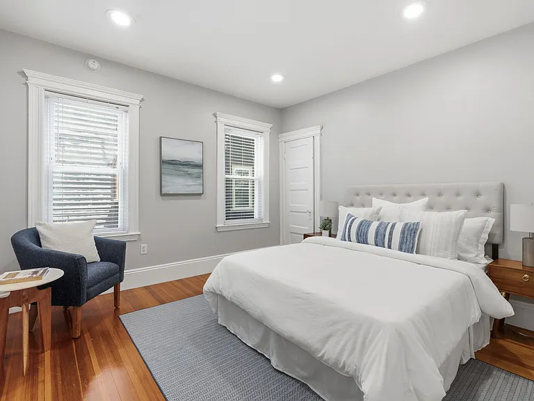 33 Rosemont St #1 — Photo 6