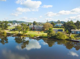 90530 Sunset Lake Rd, Warrenton, OR 97146