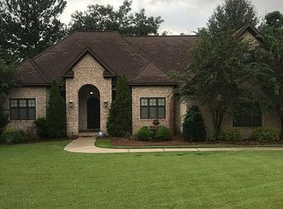 100 Stonegate Dr, Dothan, AL 36305