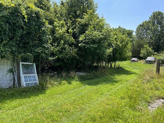 5th image of 4283 Mink Run Rd
