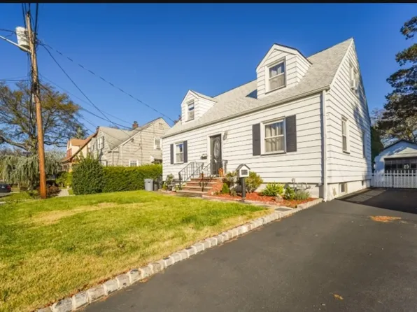 391 Ward St, Union, NJ 07083