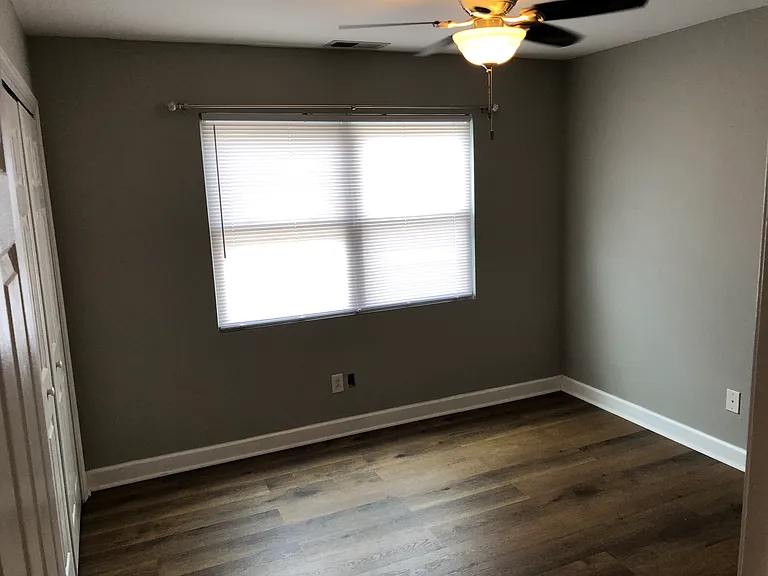 1508 Kenilworth Ave — Photo 13