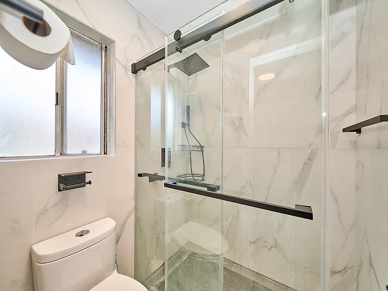 216 N Alhambra Ave #B — Photo 16