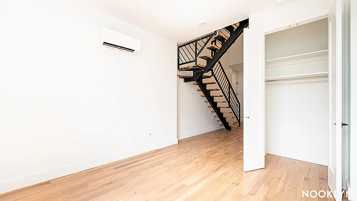 Rented by Nooklyn NYC LLC | media 6