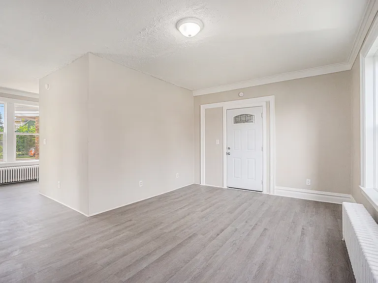 258 Capital Ave NE #3 — Photo 6