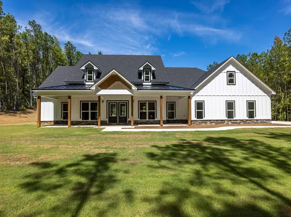 98 Mount Airy Dr, Waverly Hall, GA 31831