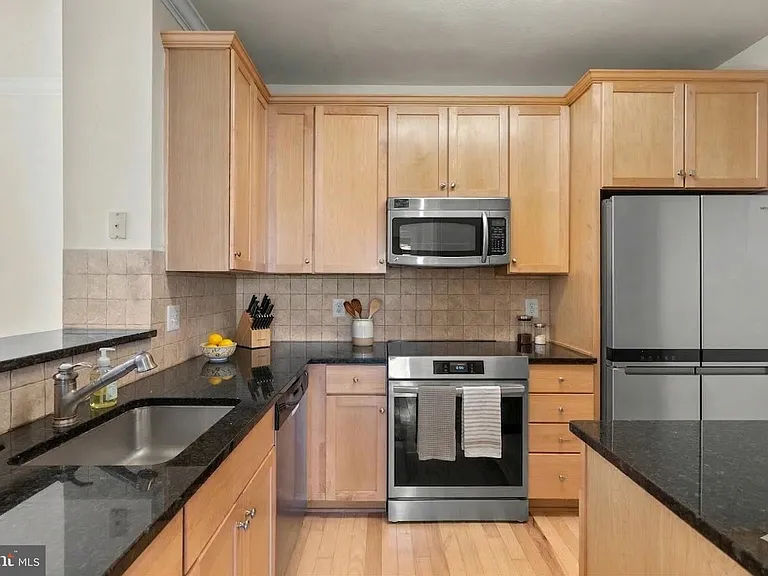 11800 Old Georgetown Rd #1315 — Photo 19