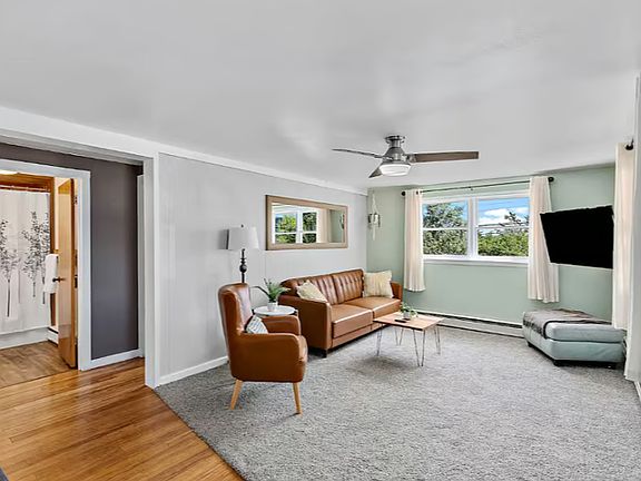4th image of 237 Saint Paul St #1