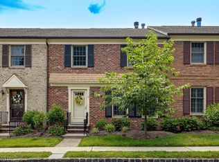 17 Cowperthwaite Sq #17, Westfield, NJ 07090