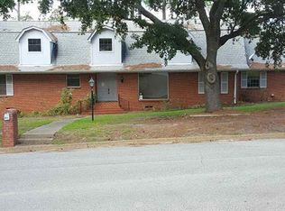 911 Forest Trl, Jacksonville, TX 75766