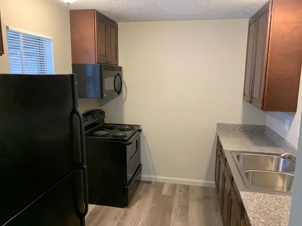 2915 Leeway Dr APT D, Columbia, MO 65202