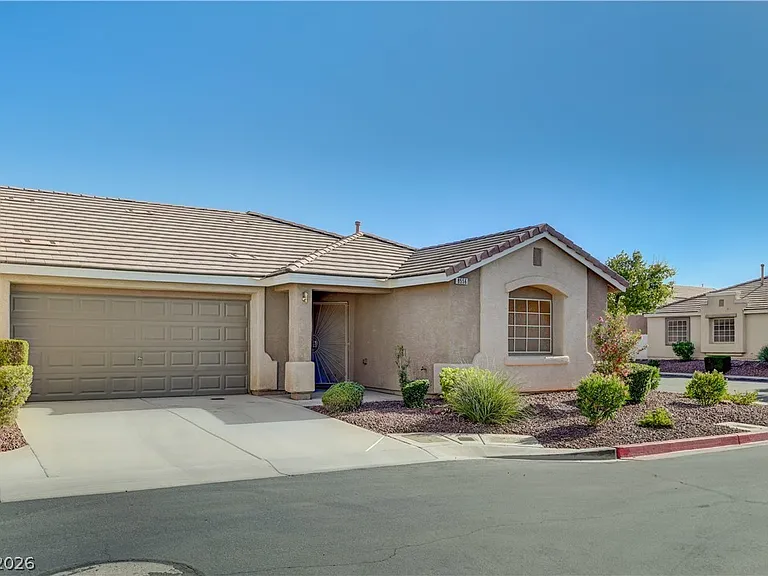 8556 Lakota St — Photo 3