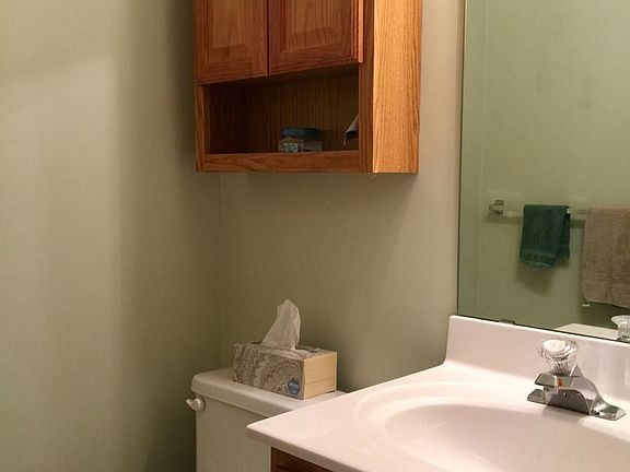 1/2 Bath