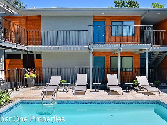4th image of 2043 Sul Ross St #11444056