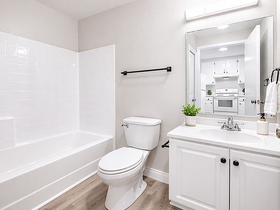 5th image of 3717 Cogswell Rd #216