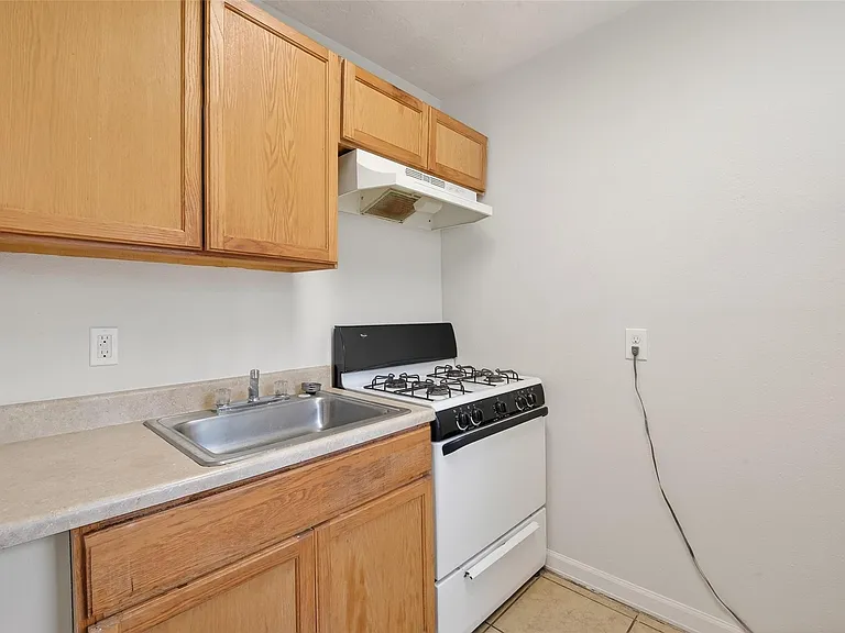 7742 Park Place Blvd #4 — Photo 8