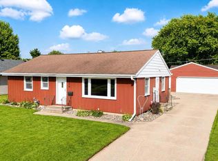 304 18th St NW, Austin, MN 55912