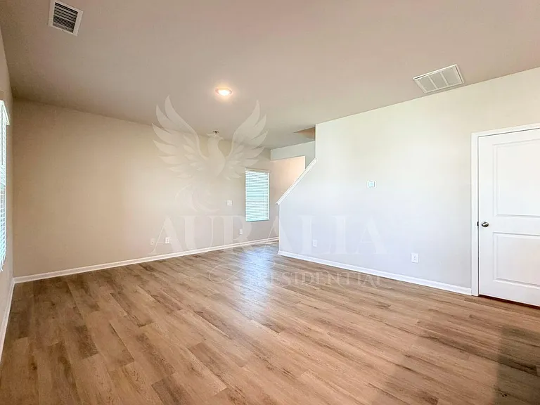 645 Red River Dr — Photo 17