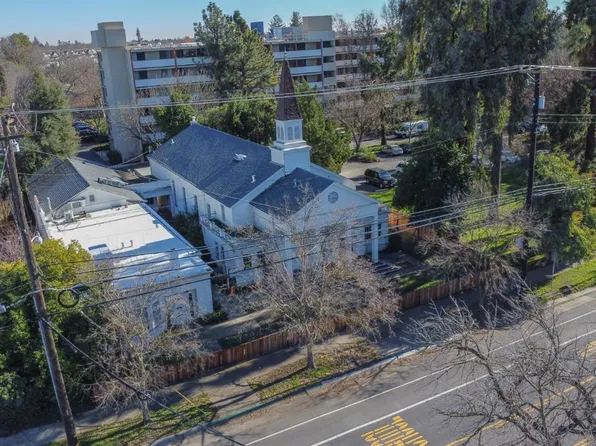 3215 Freeport Blvd, Sacramento, CA 95818