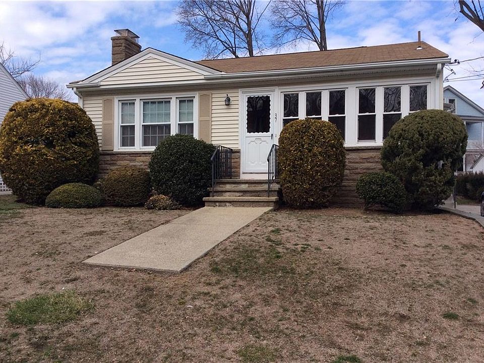 1st image of 35 Basswood Ave