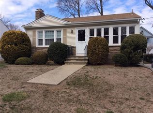 35 Basswood Ave, Providence, RI 02908
