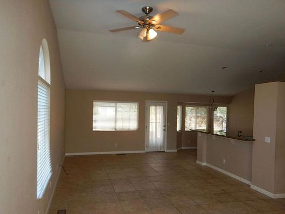 2nd image of 5105 Colina Dr