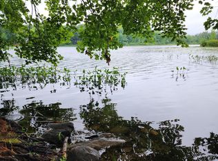 13 Oak St, Liberty, ME 04949