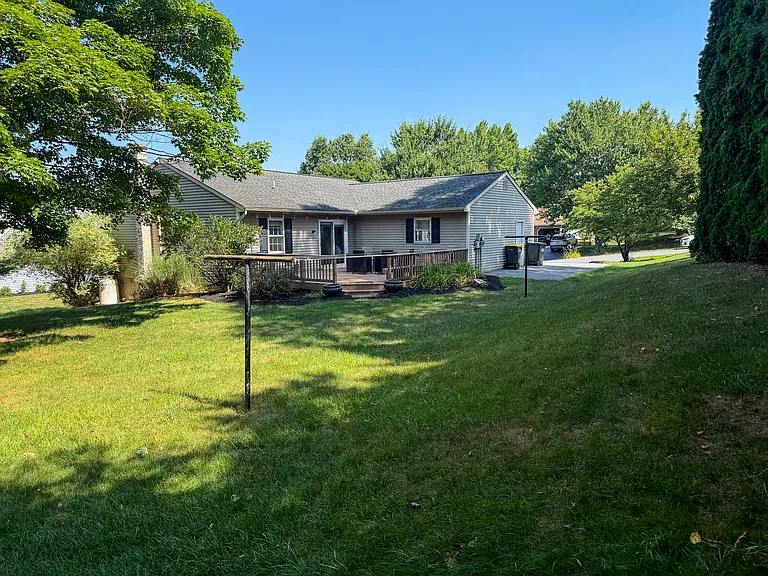 951 Daniel Dr — Photo 29