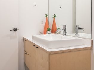 3307 SE Division St #201, Portland, OR 97202