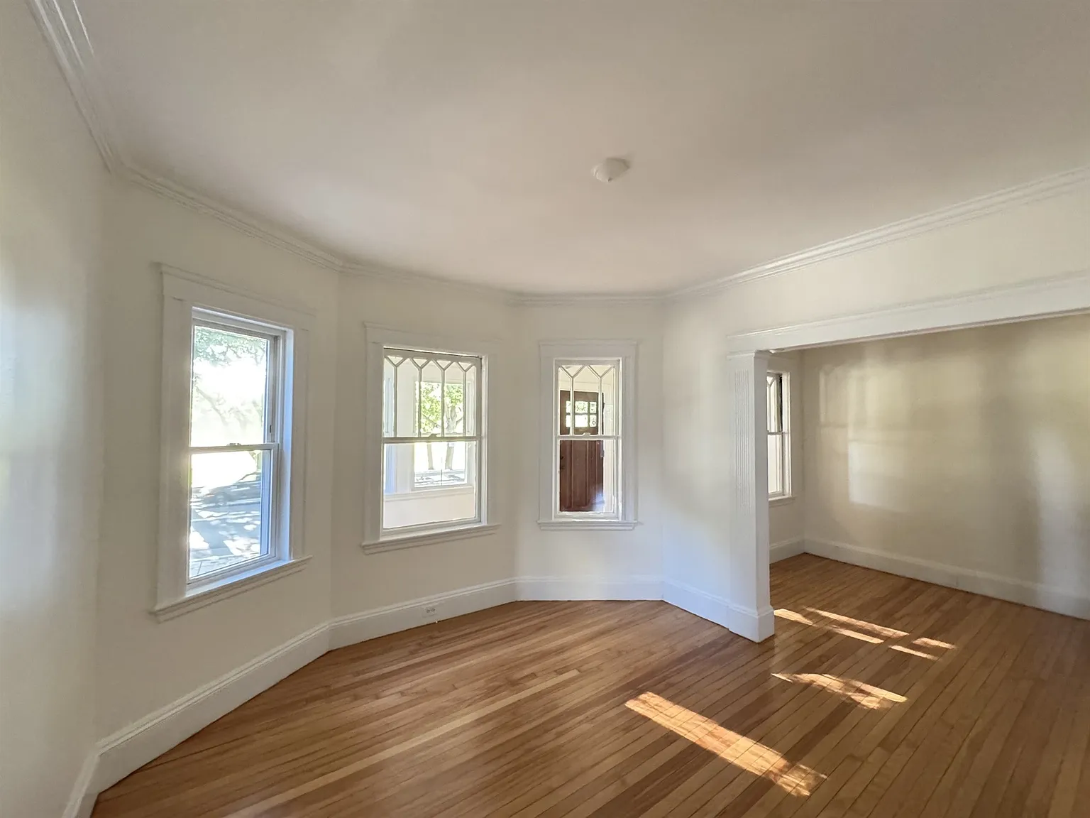 2 bed, $3,000 — Photo 3