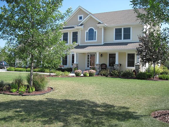 Built in 2006 w/upgrades