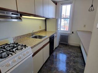 2100 Pine St #3B, Philadelphia, PA 19146