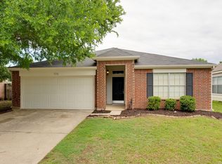 1116 Wintercreek Dr, Denton, TX 76210