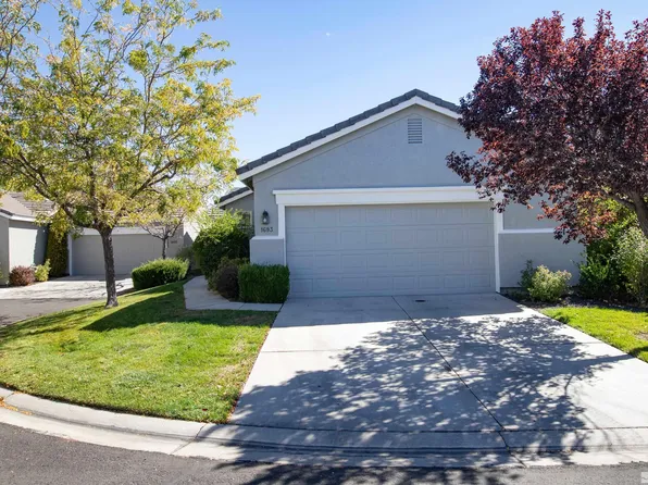1693 Iron Mountain Dr, Reno, NV 89521