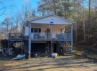 1236 Three Way Ln, Lenoir, NC 28645