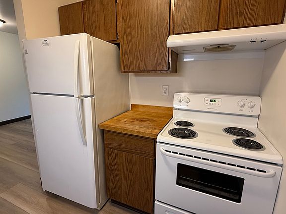 3rd image of 120 High St #10883368