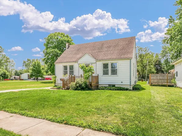 308 W Spruce St, Paxton, IL 60957