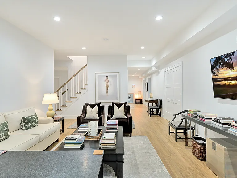28 Settlers Landing Ln — Photo 11